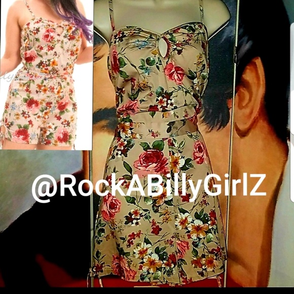 Tatyana Pants - Tatyana Bianca Retro 1950's Pinup Floral Keyhole Romper Bombshell Tan Shorts